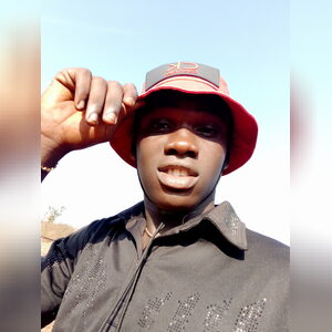 adikwufr, online dating profile photo