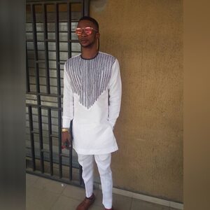 eoluyemi, online dating profile photo