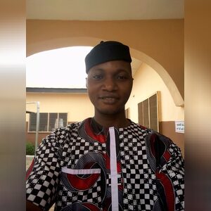 adegeshi, online dating profile photo