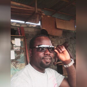 akorolaw, online dating profile photo