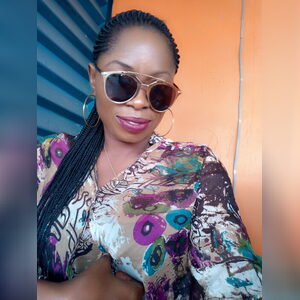 evelyneb, online dating profile photo