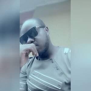 obasaz20, online dating profile photo