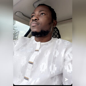 adebkama, online dating profile photo