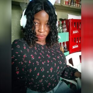 moturiayo, online dating profile photo