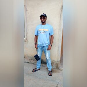 emekagid, online dating profile photo