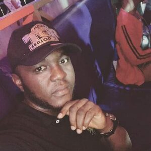 adebareb, online dating profile photo