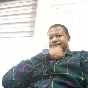 yemiwhit, online dating profile photo