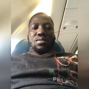 aki432, online dating profile photo
