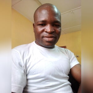 adezeks, online dating profile photo
