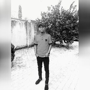 fadegoke, online dating profile photo