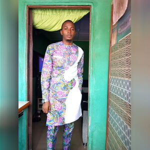 auwem, online dating profile photo