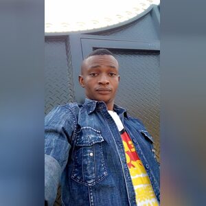 opeyemi18, online dating profile photo