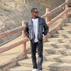 gemini_21, online dating profile photo