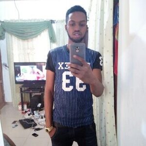 olutoba, online dating profile photo
