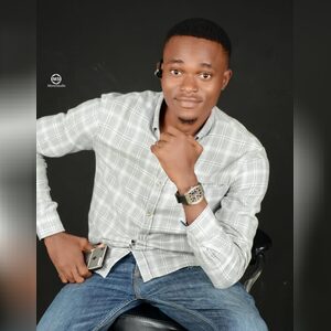 peterobi, online dating profile photo