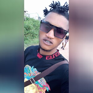 olawadek, online dating profile photo