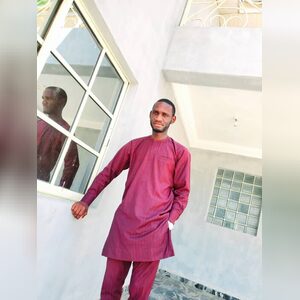 mazt, online dating profile photo