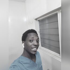 yemi_s, online dating profile photo