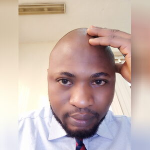 aoluwa7-, online dating profile photo
