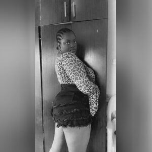 nicole_, online dating profile photo