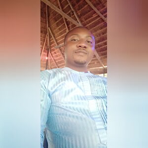 adeku10, online dating profile photo