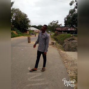 ofuka, online dating profile photo
