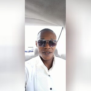 gbalogun, online dating profile photo
