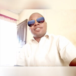 ahmbolaj, online dating profile photo