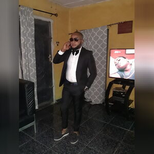 viklynzo, online dating profile photo
