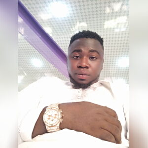 aolayi4-, online dating profile photo