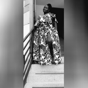 lavie, online dating profile photo