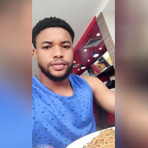 idenyi12, online dating profile photo