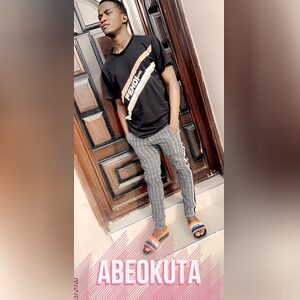 horlha, online dating profile photo