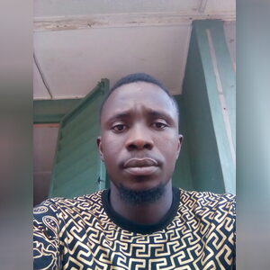 ayoadesu, online dating profile photo