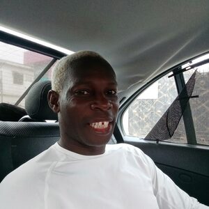 shittubo, online dating profile photo