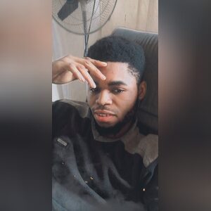 youkay, online dating profile photo