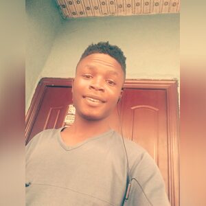 lstan, online dating profile photo