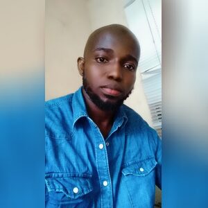 maroophk, online dating profile photo