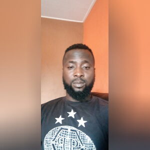 taiwoent, online dating profile photo