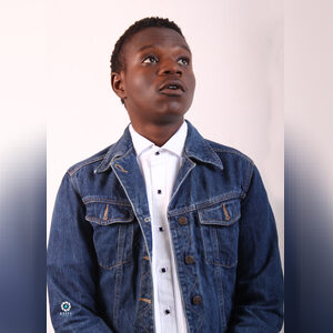 adesjohn, online dating profile photo