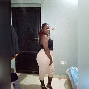 eluanmor, online dating profile photo