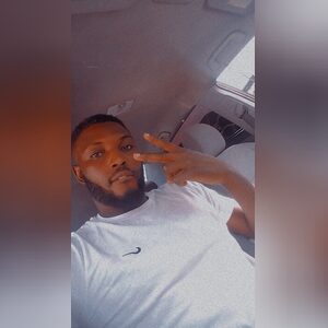 akinjahi, online dating profile photo
