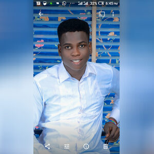 oosemwen, online dating profile photo