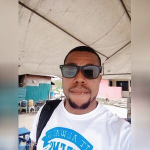 ukamaaro, online dating profile photo