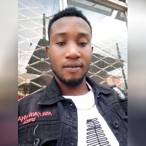 daugusti, online dating profile photo