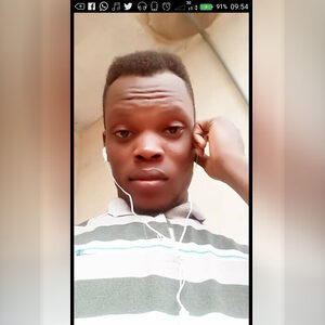 teeboy28, online dating profile photo
