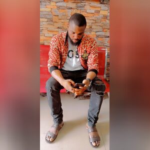 e17123, online dating profile photo