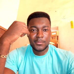 ezenduka, online dating profile photo