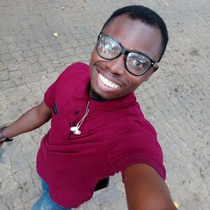 omosola25, online dating profile photo