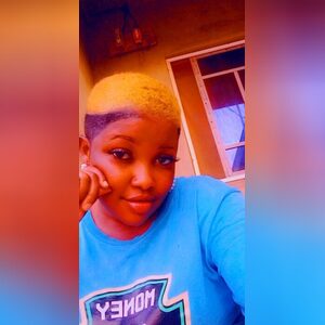 glucy, online dating profile photo